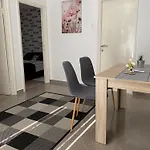 Pipacs Vendeghaz Apartament Harkány