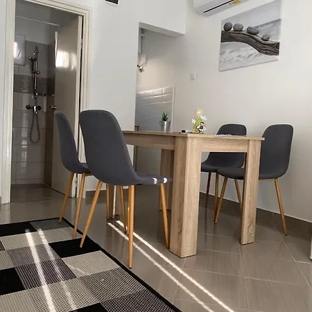 Apartament Pipacs Vendeghaz *